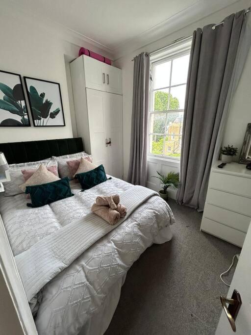 One Bedroom Flat In The Heart Of Islington Лондон Екстер'єр фото